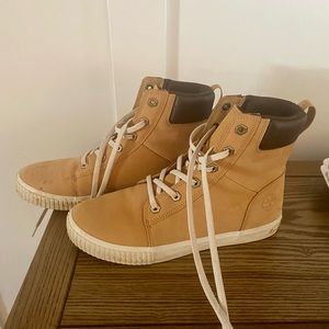 Timberland Skyla Bat 6 in Boot
